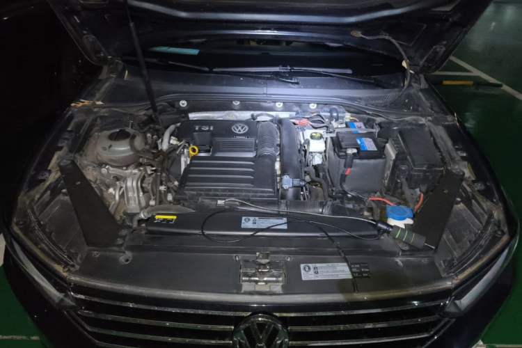 Used Volkswagen Magotan 2018 280TSI DSG Leading Model Engine Bay
