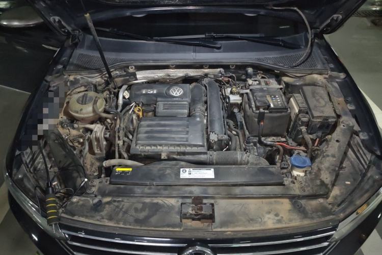 Used Volkswagen Magotan 2018 280TSI DSG Comfort Model Engine Bay