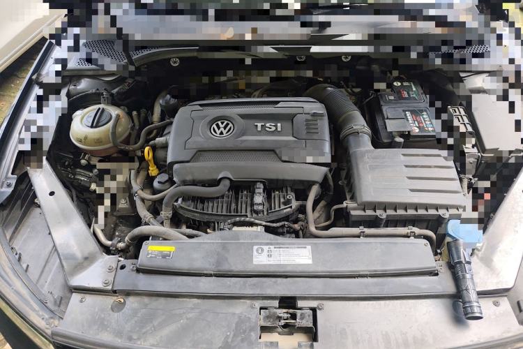 Used Volkswagen Magotan 2018 330TSI DSG Advanced Model Engine Bay
