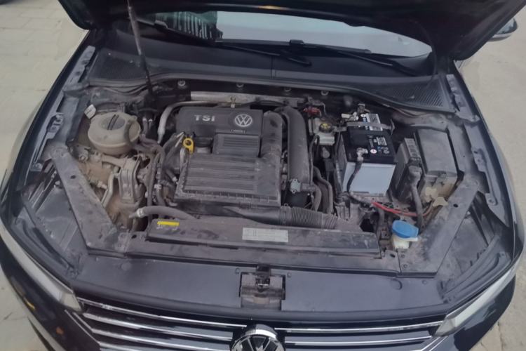 Used Volkswagen Magotan 2018 280TSI DSG Comfort Model Engine Bay