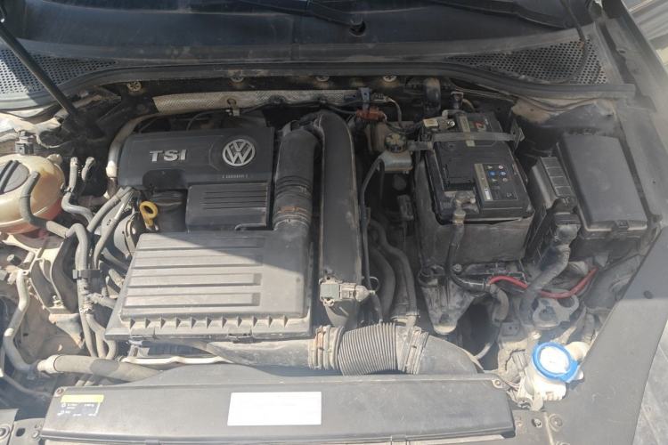 Used Volkswagen Magotan 2018 280TSI DSG Enjoyment Model Engine Bay