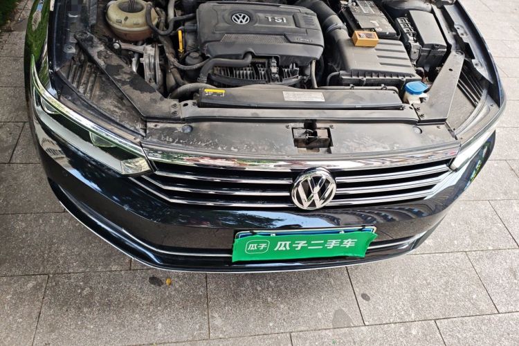 Used Volkswagen Magotan 2018 Facelift 330TSI DSG Luxury Model Engine Bay