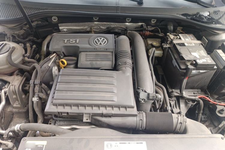 Used Volkswagen Magotan 2018 280TSI DSG Enjoyment Model Engine Bay