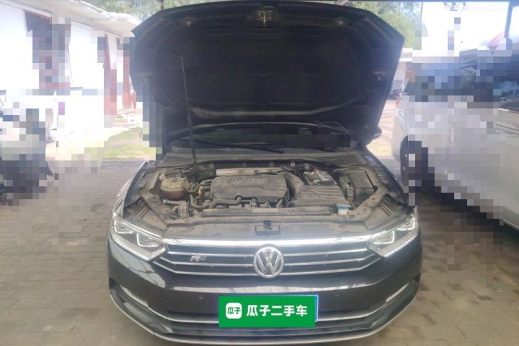 Used Volkswagen Magotan 2018 330TSI DSG Luxury Model Engine Bay