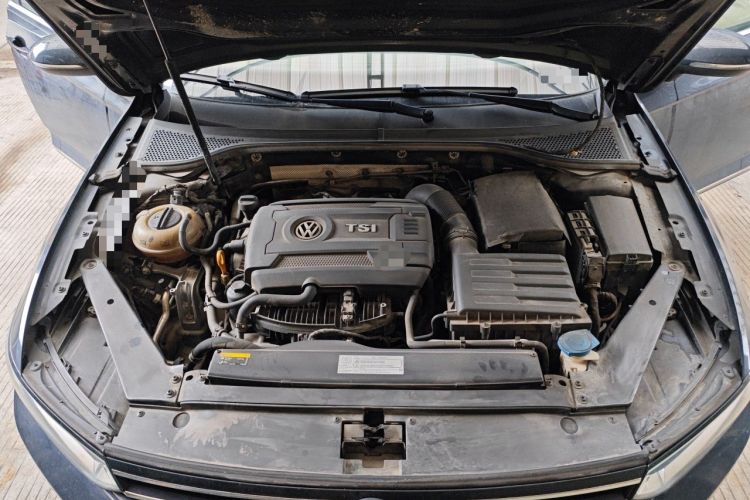 Used Volkswagen Magotan 2018 330TSI DSG Advanced Model Engine Bay