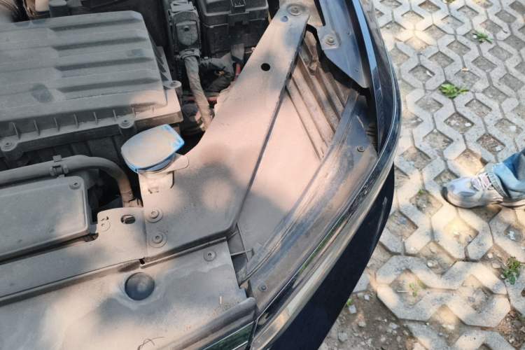 Used Volkswagen Magotan 2018 330TSI DSG Advanced Model Engine Bay Left
