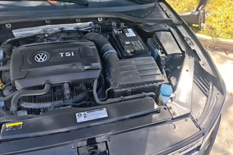 Used Volkswagen Magotan 2018 Facelift 330TSI DSG Luxury Model Engine Bay Left