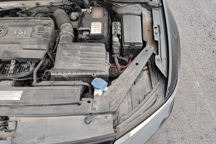 Used Volkswagen Magotan 2018 330TSI DSG Advanced Model Engine Bay Left