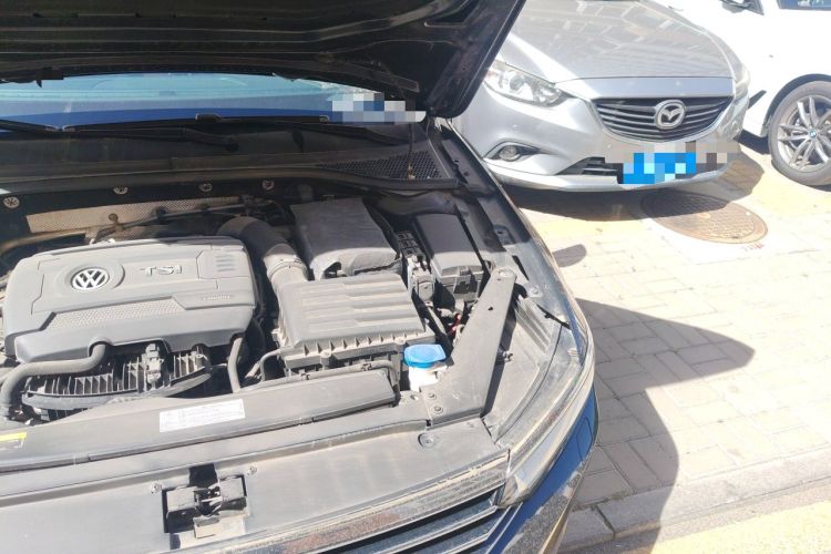 Used Volkswagen Magotan 2018 330TSI DSG Luxury Model Engine Bay Left