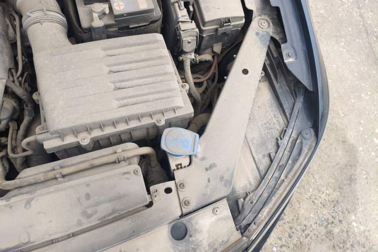 Used Volkswagen Magotan 2018 330TSI DSG Advanced Model Engine Bay Left