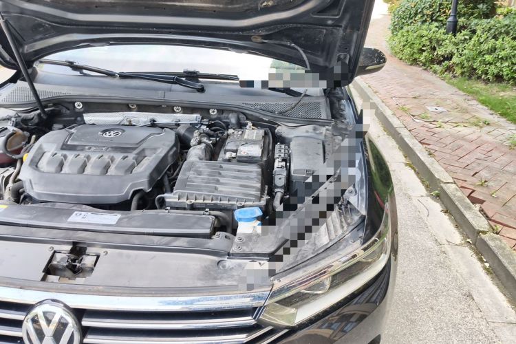 Used Volkswagen Magotan 2018 330TSI DSG Advanced Model Engine Bay Left