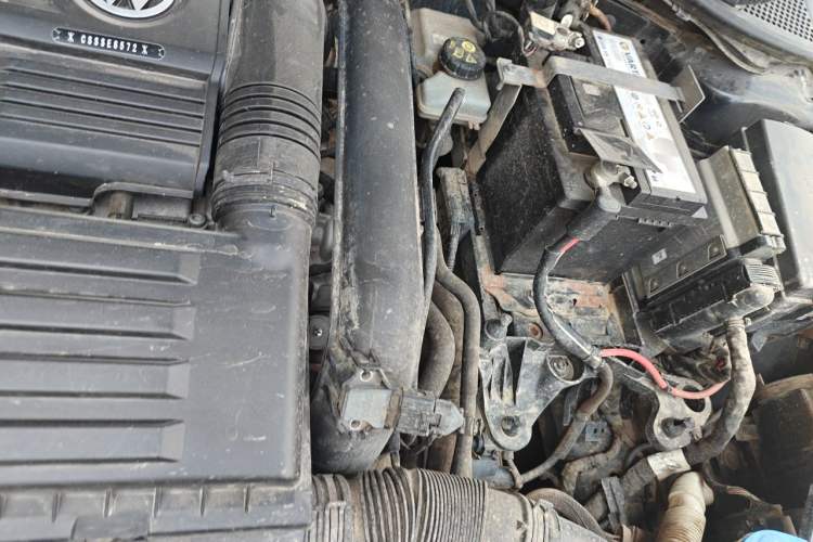 Used Volkswagen Magotan 2018 280TSI DSG Enjoyment Model Engine Bay Left