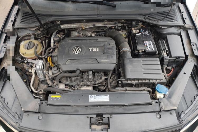 Used Volkswagen Magotan 2018 330TSI DSG Advanced Model Engine Bay