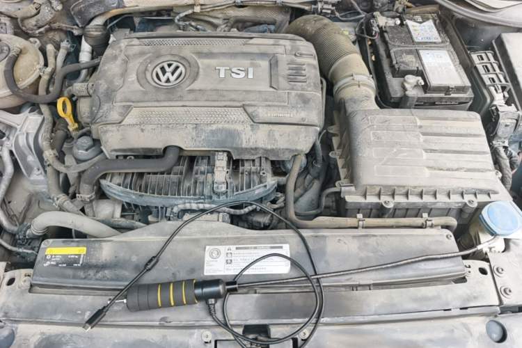 Used Volkswagen Magotan 2018 330TSI DSG Advanced Model Engine Bay