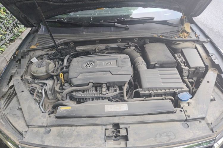 Used Volkswagen Magotan 2018 380TSI DSG Prestige Model Engine Bay