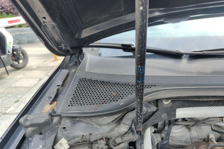 Used Volkswagen Magotan 2018 330TSI DSG Luxury Model Engine Bay Right