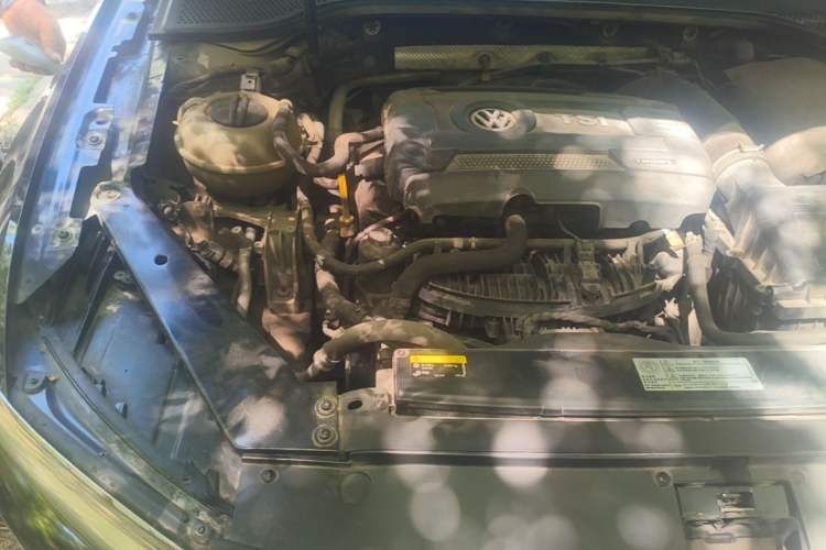 Used Volkswagen Magotan 2018 330TSI DSG Advanced Model Engine Bay Right
