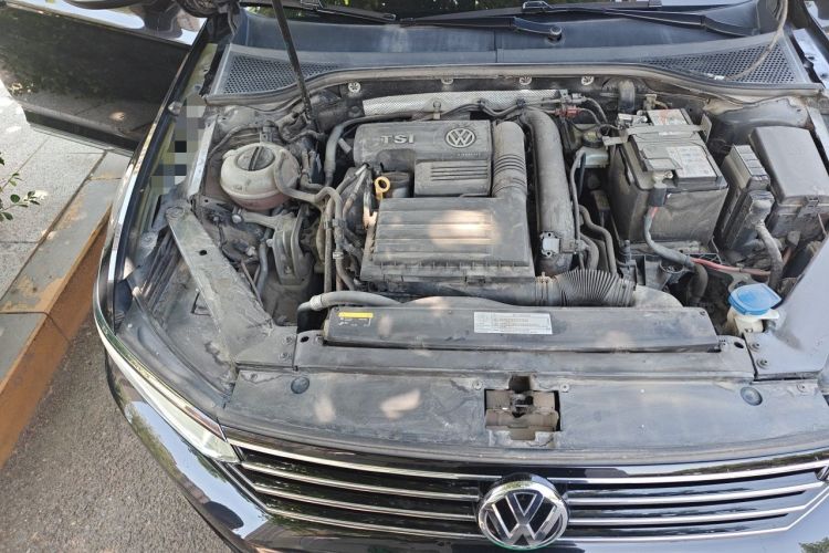 Used Volkswagen Magotan 2018 280TSI DSG Leading Model Engine Bay Right