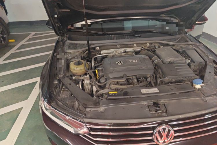 Used Volkswagen Magotan 2018 330TSI DSG Advanced Model Engine Bay Right