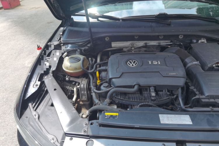 Used Volkswagen Magotan 2018 330TSI DSG Advanced Model Engine Bay Right