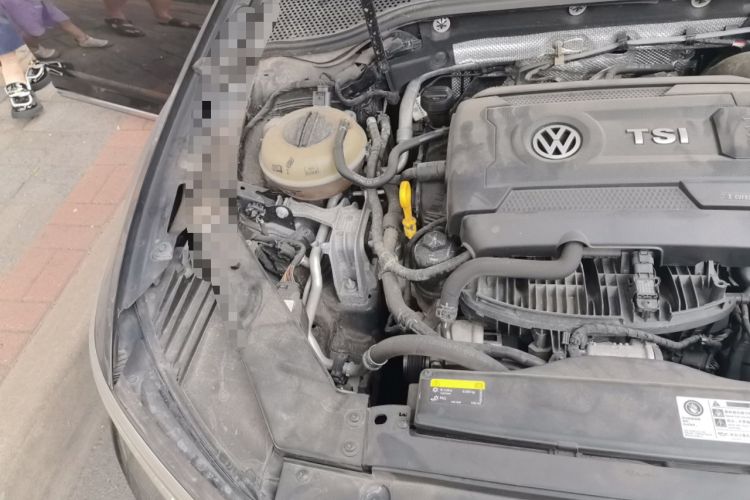 Used Volkswagen Magotan 2018 Facelift 330TSI DSG Luxury Model Engine Bay Right