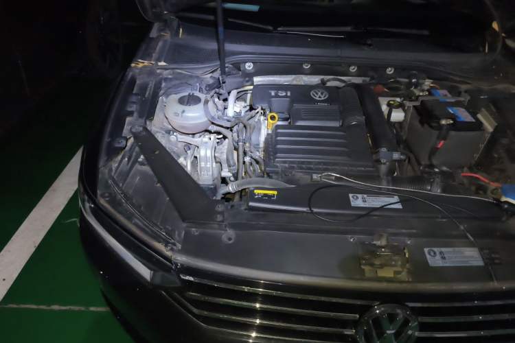 Used Volkswagen Magotan 2018 280TSI DSG Leading Model Engine Bay Right