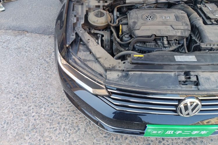 Used Volkswagen Magotan 2018 330TSI DSG Advanced Model Engine Bay Right