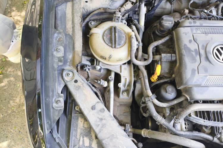 Used Volkswagen Magotan 2018 330TSI DSG Advanced Model Engine Bay Right