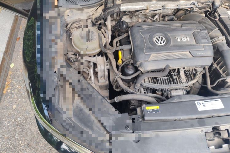 Used Volkswagen Magotan 2018 Facelift 330TSI DSG Luxury Model Engine Bay Right