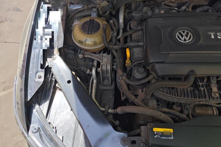 Used Volkswagen Magotan 2018 330TSI DSG Advanced Model Engine Bay Right