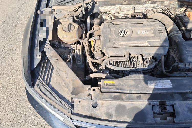 Used Volkswagen Magotan 2018 Facelift 330TSI DSG Luxury Model Engine Bay Right