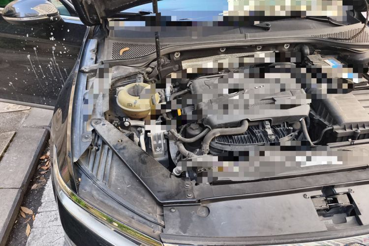 Used Volkswagen Magotan 2018 Facelift 330TSI DSG Luxury Model Engine Bay Right