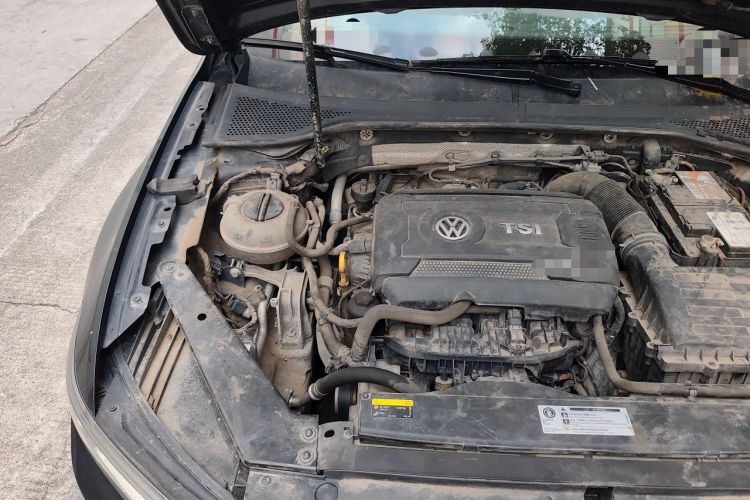 Used Volkswagen Magotan 2018 Facelift 380TSI DSG Luxury Version Engine Bay Right
