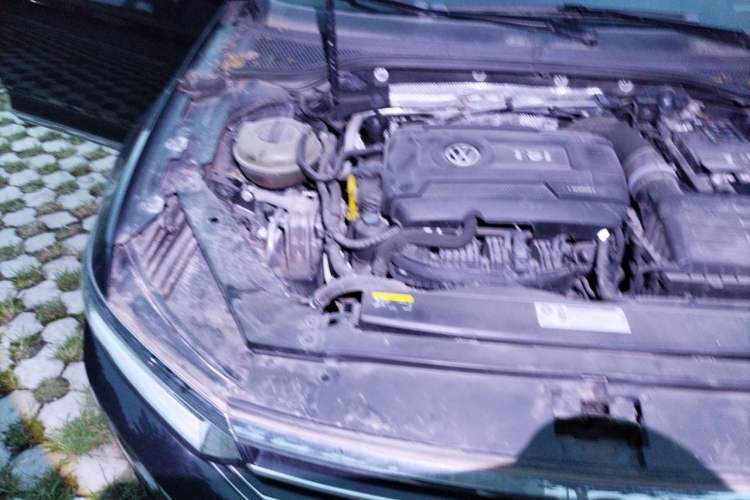 Used Volkswagen Magotan 2018 Facelift 330TSI DSG Luxury Model Engine Bay Right