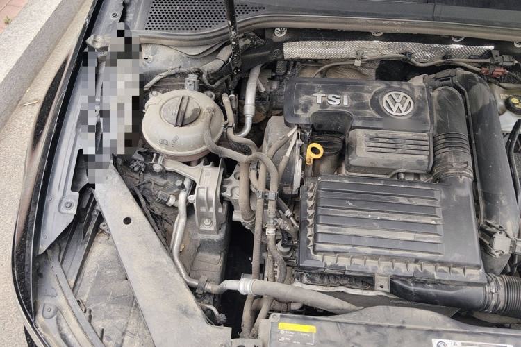 Used Volkswagen Magotan 2018 280TSI DSG Comfort Model Engine Bay Right
