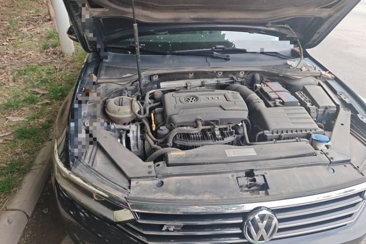 Used Volkswagen Magotan 2018 Facelift 330TSI DSG Luxury Model Engine Bay Right