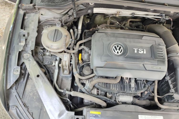 Used Volkswagen Magotan 2018 330TSI DSG Advanced Model Engine Bay Right