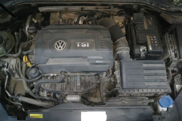 Used Volkswagen Magotan 2018 330TSI DSG Luxury Model Engine Bay