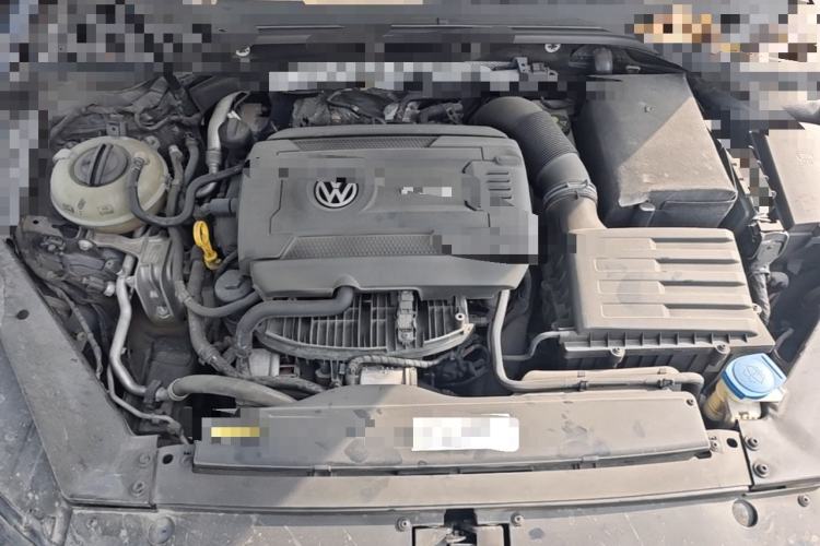 Used Volkswagen Magotan 2018 330TSI DSG Advanced Model Engine Bay