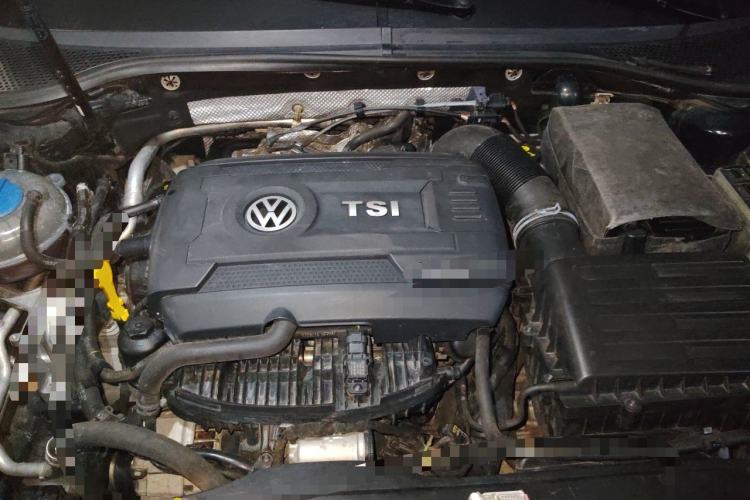 Used Volkswagen Magotan 2018 330TSI DSG Luxury Model Engine Bay