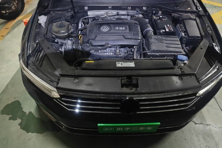 Used Volkswagen Magotan 2018 Facelift 380TSI DSG Luxury Version Engine Bay