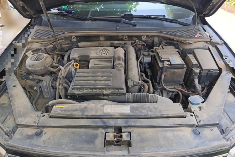 Used Volkswagen Magotan 2018 280TSI DSG Comfort Model Engine Bay