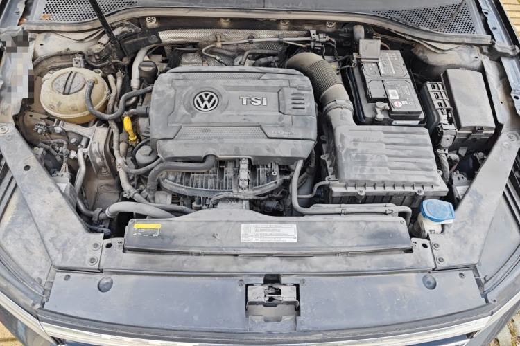 Used Volkswagen Magotan 2018 Facelift 330TSI DSG Luxury Model Engine Bay