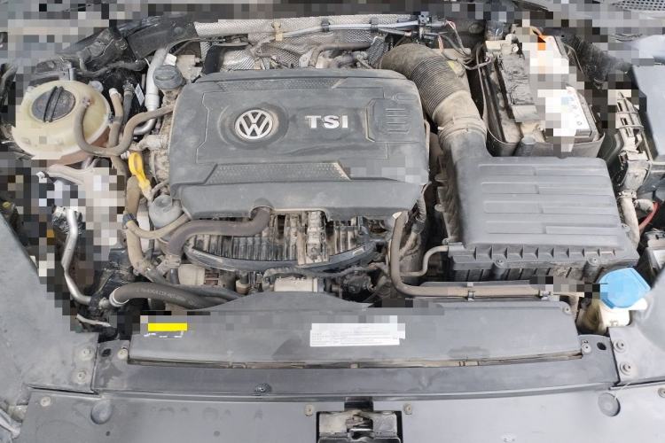 Used Volkswagen Magotan 2018 Facelift 330TSI DSG Luxury Model Engine Bay
