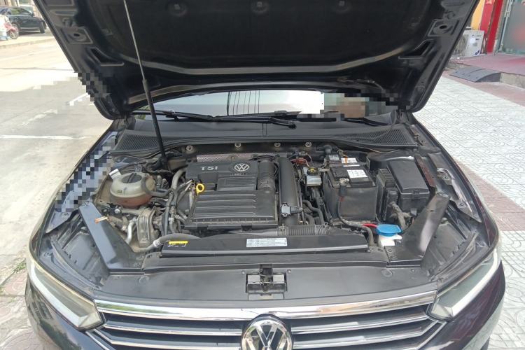 Used Volkswagen Magotan 2018 280TSI DSG Enjoyment Model Engine Bay