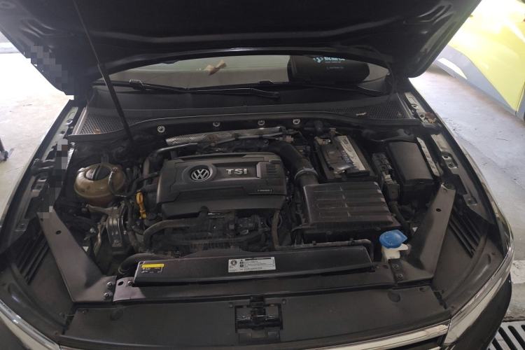 Used Volkswagen Magotan 2018 Facelift 380TSI DSG Luxury Version Engine Bay