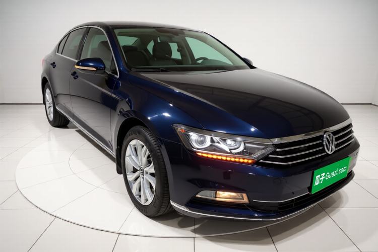 Used Volkswagen Magotan 2018 Facelift 330TSI DSG Luxury Model Exterior 1
