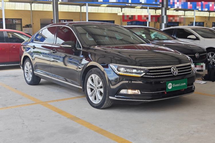 Used Volkswagen Magotan 2018 Facelift 380TSI DSG Luxury Version Exterior 1