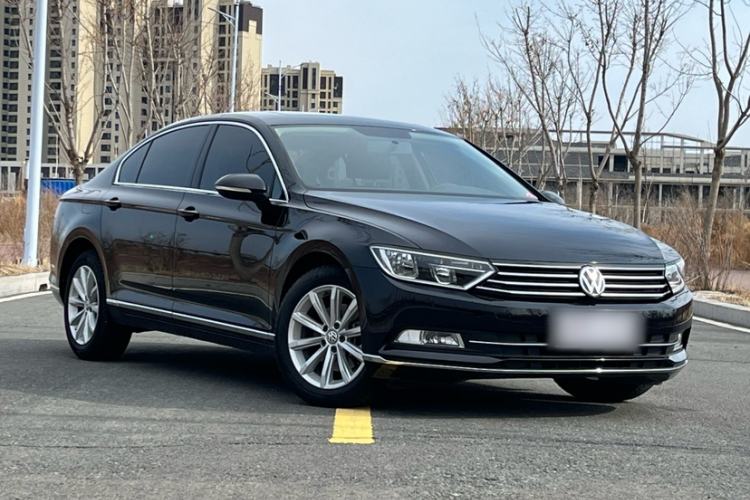 Used Volkswagen Magotan 2018 330TSI DSG Advanced Model Exterior 1