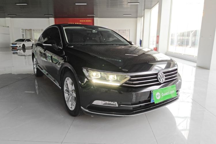 Used Volkswagen Magotan 2018 330TSI DSG Luxury Model Exterior 1